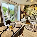 Bikini & Martini Residence Manganao Plage & Piscine Privee